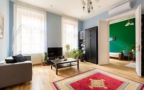 F24 Ferenc Apartment
