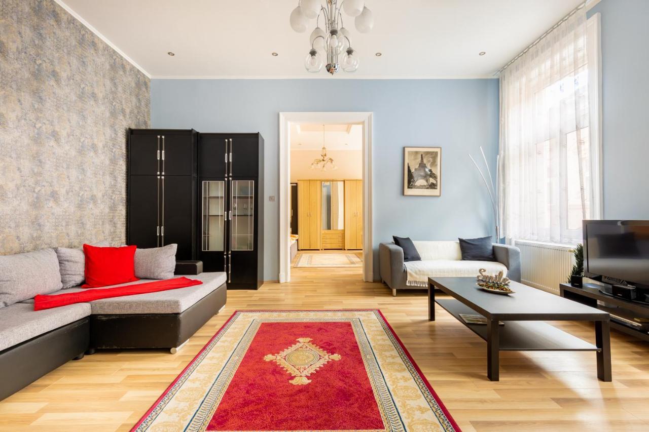 F24 Ferenc Apartment Budapest Esterno foto