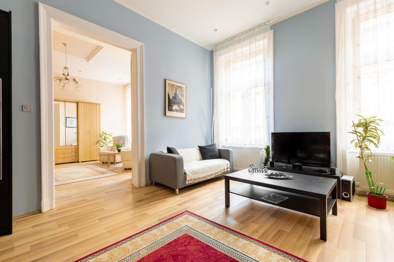 F24 Ferenc Apartment Budapest Esterno foto